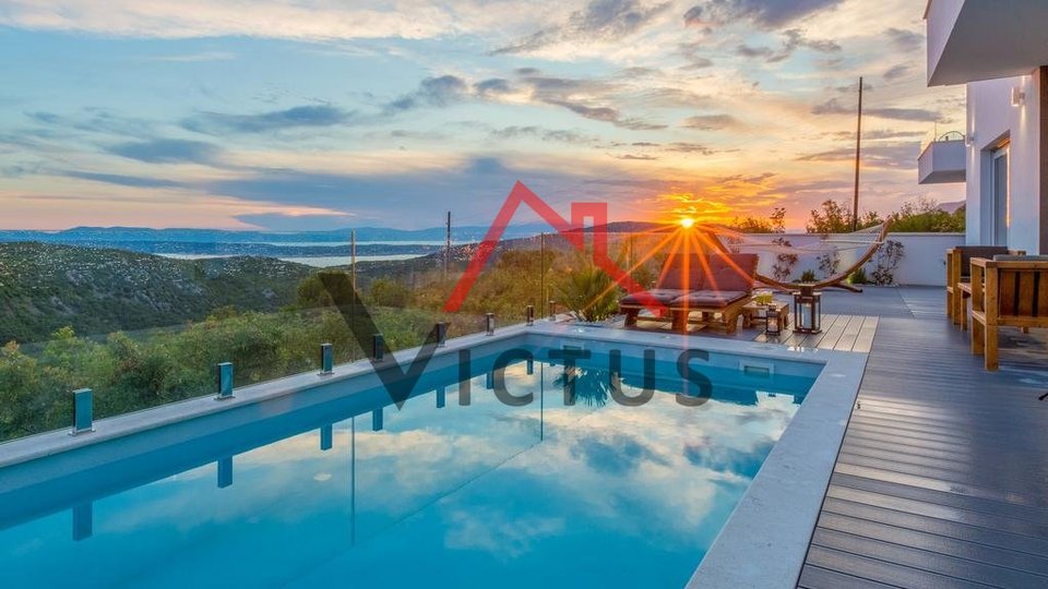 CRIKVENICA, luxury villa with pool