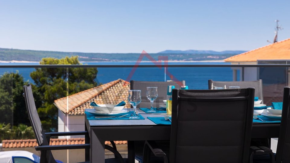 CRIKVENICA, luxury villa in the 2nd row to the sea