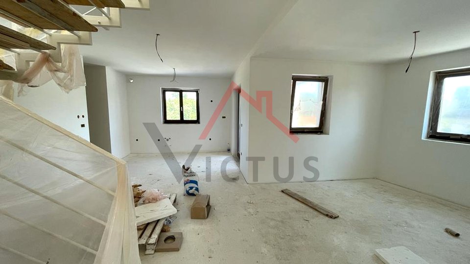 POREČ, new building, 4 bedrooms + living room