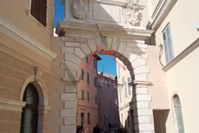 ROVINJ, Old town - excellent business space in Istrian style
