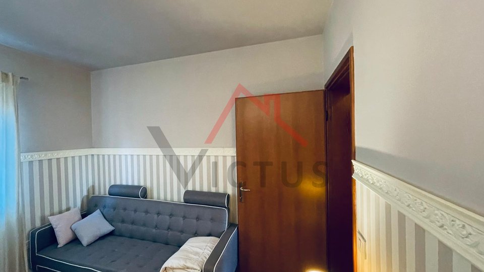 NOVIGRAD - appartamento con due camere da letto al piano terra