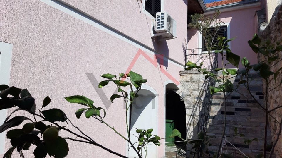 CRIKVENICA hinterland houses and building land