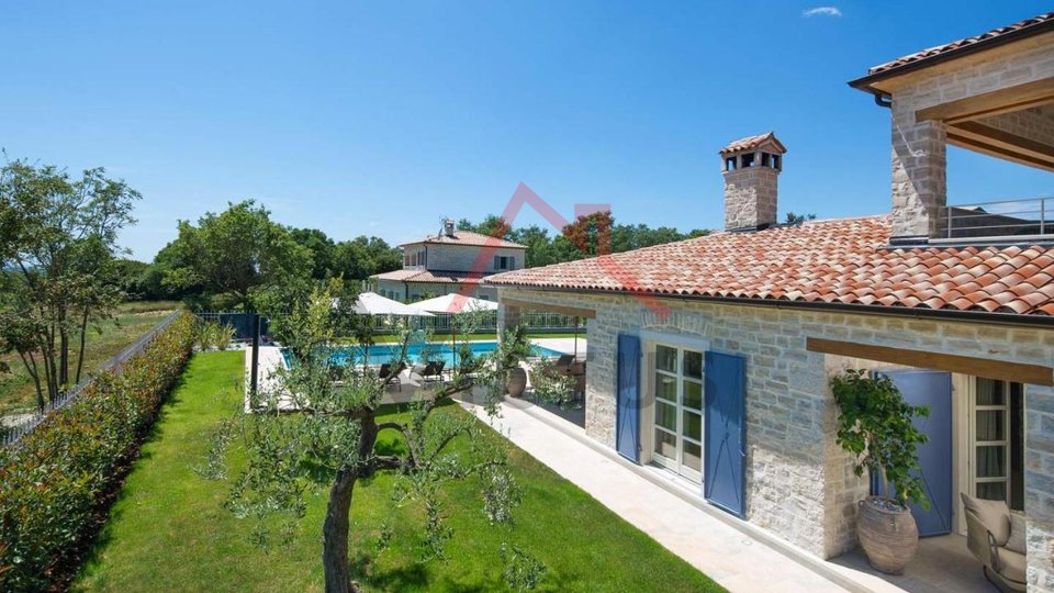 ROVINJ - luxury villa surrounded by greenery