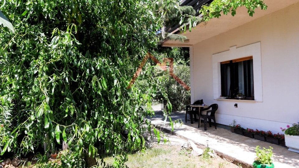 INODOL COMUNE BRIBIR - casa indipendente con giardino