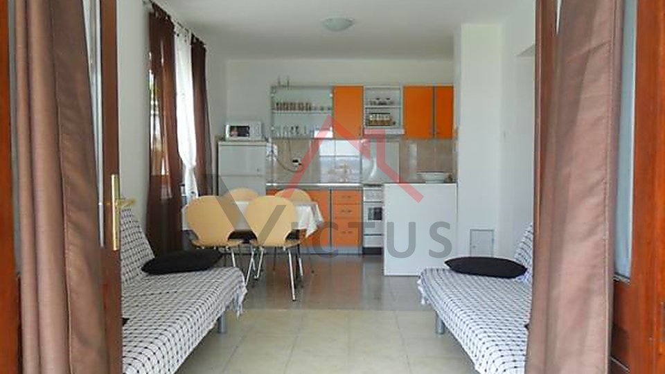 SELCE - floor with two apartments