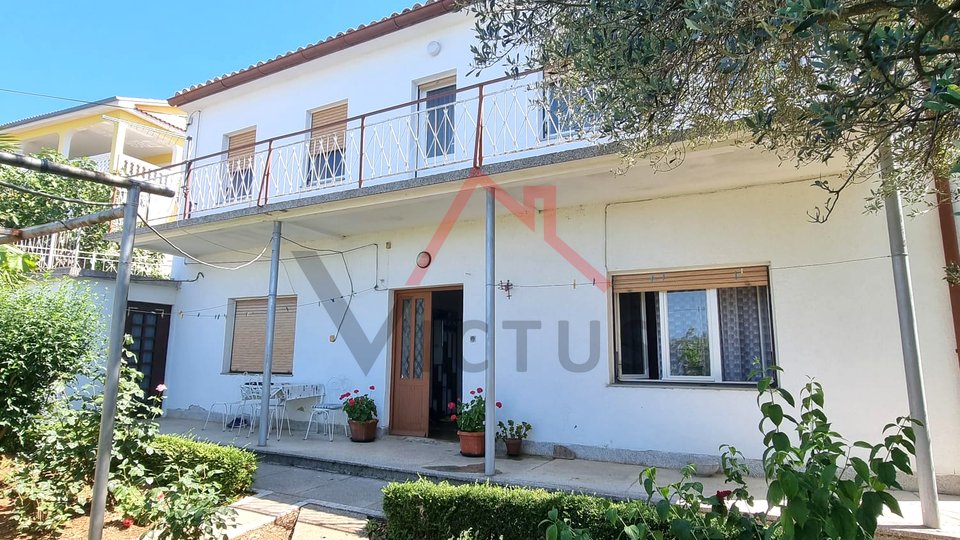 DRAMALJ, house with a beautiful garden and sea view