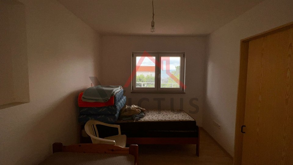 SELCE - one-bedroom apartment on the ground floor with a garden