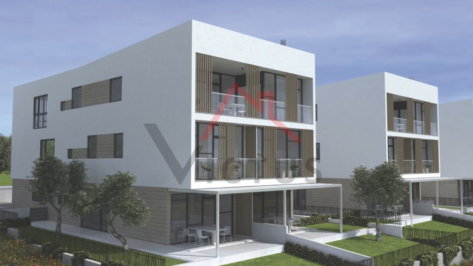 ROVINJ - appartamento su due piani in nuova costruzione con giardino e garage