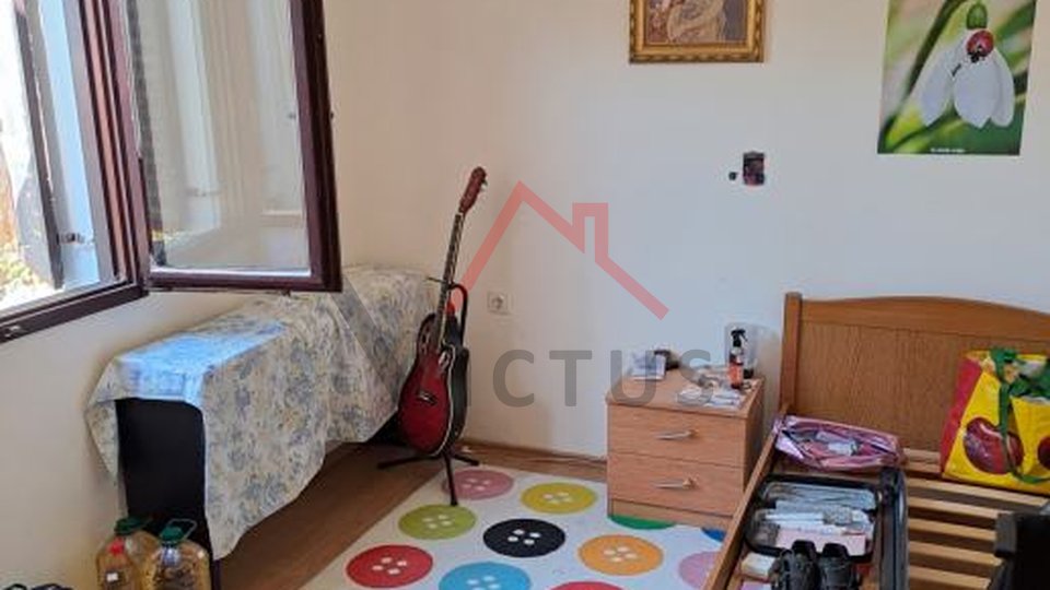 KLENOVICA - ground floor apartment with terrace