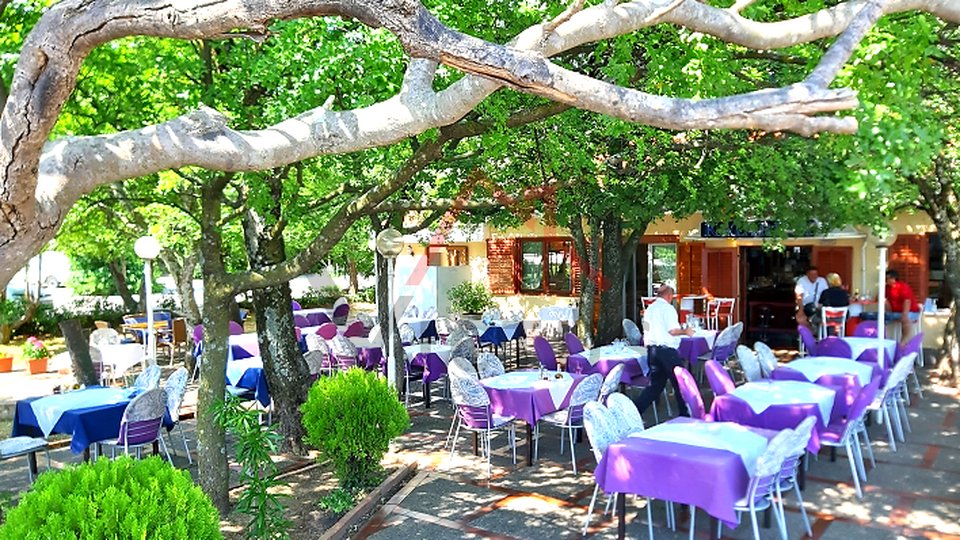 ŠMRIKA - ZU VERMIETEN, freistehendes Restaurant mit Garten und Parkplatz