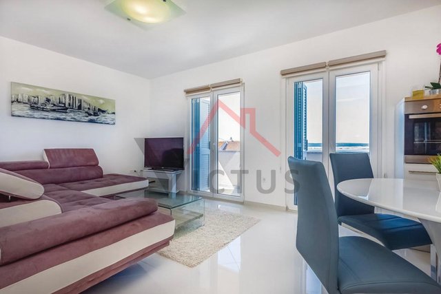 DRAMALJ - 3 bedrooms, 94 m2, apartment with open sea view