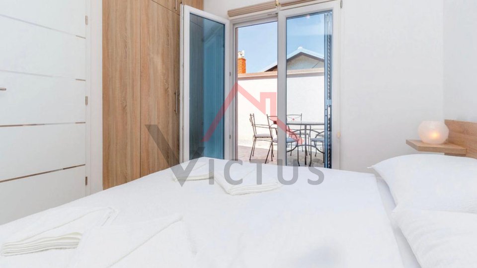 DRAMALJ - 1 camera da letto + soggiorno, 61 m2, appartamento con una bellissima vista sul mare