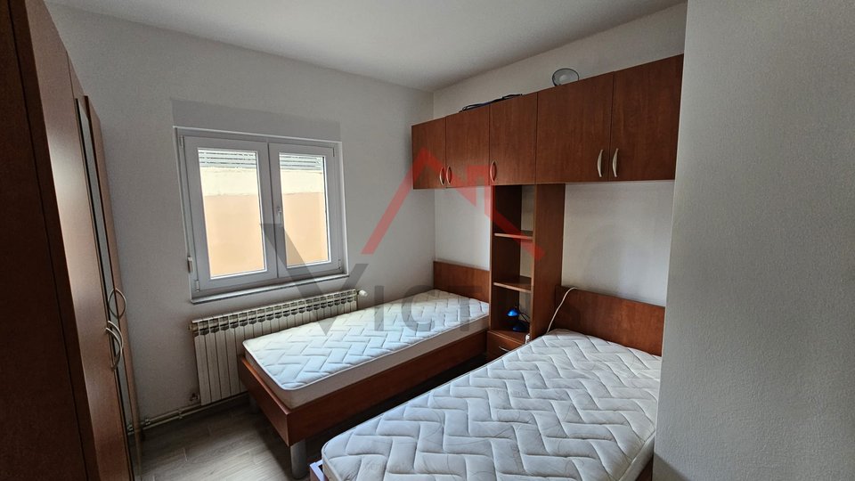 DRAMALJ - 2 bedrooms, apartment with garden