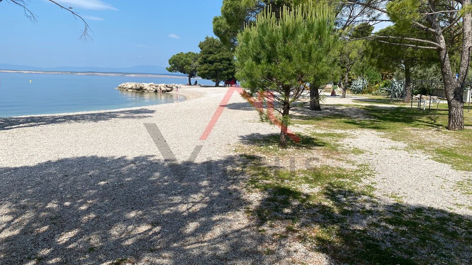 CRIKVENICA - 1 bedroom + living room, first row to the sea
