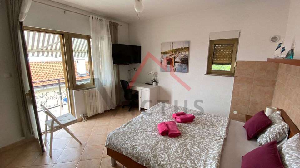 SELCE - Apartment in a house, with swimming pool and garden