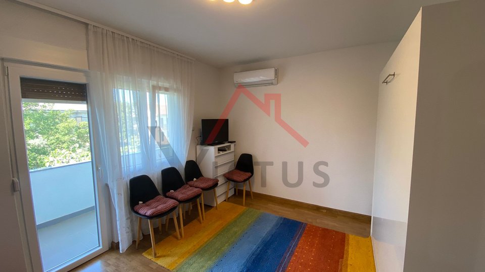 JADRANOVO - 1-Zimmer-Wohnung im ersten Stock, 32 m2
