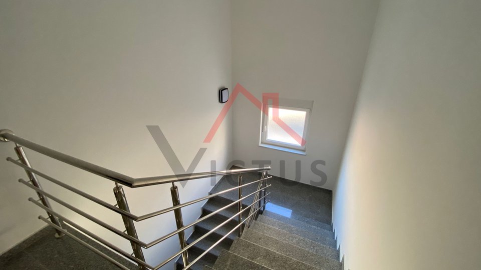 GRIŽANE - 3S+DB, stan u novogradnji s terasom, 82 m2