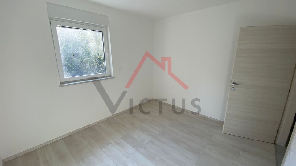 GRIŽANE - 3 Schlafzimmer + Badezimmer, Wohnung in einem Neubau mit Terrasse, 82 m2