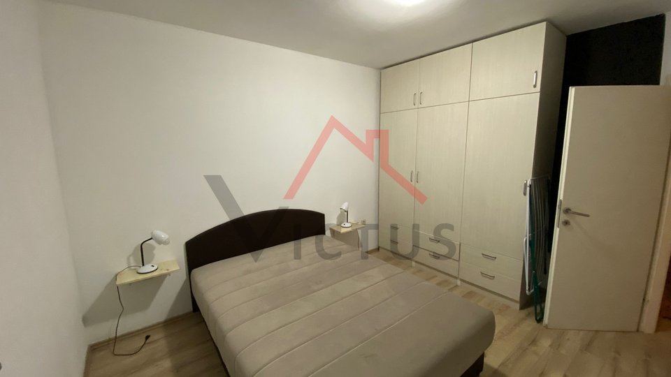 NOVI VINODOLSKI - 2 Schlafzimmer + Badezimmer, Wohnung mit freiem Blick auf die Stadt, 81 m2