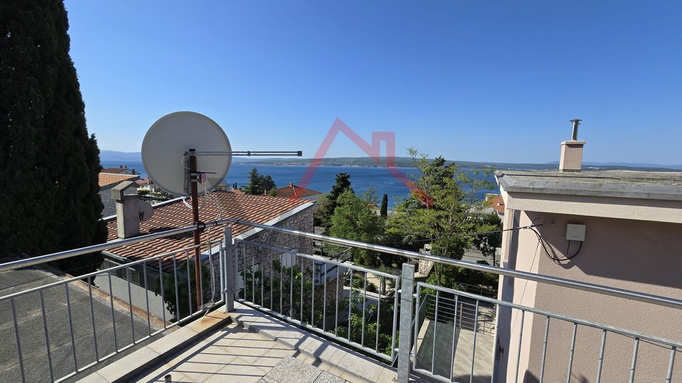 CRIKVENICA - Small house with two apartments, 150 m from the sea