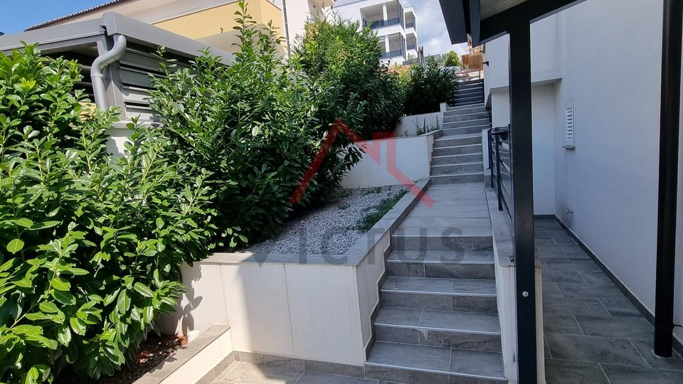 CRIKVENICA - Two apartments, new building with sea view, 95 m2