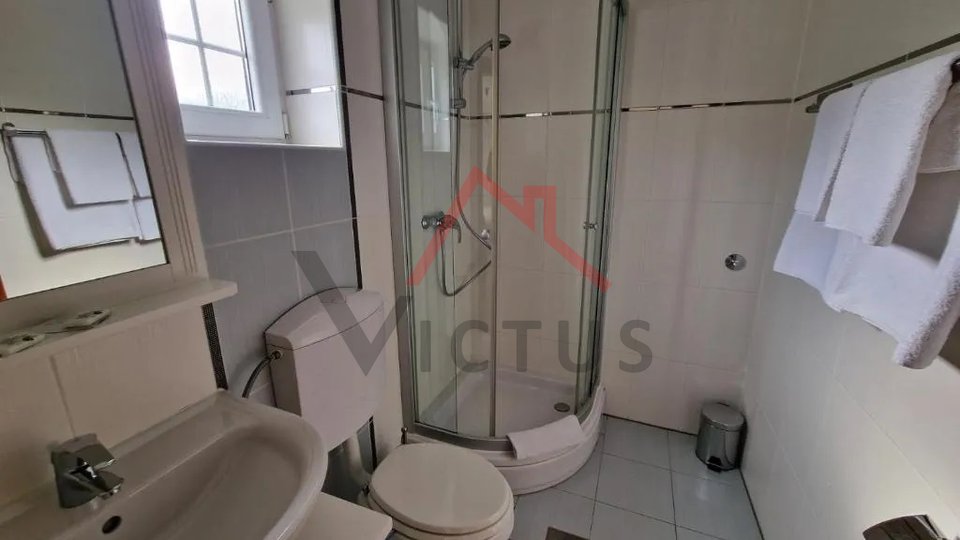 CRIKVENICA - 2 Schlafzimmer, Apartment mit Balkon und Meerblick, 101 m2