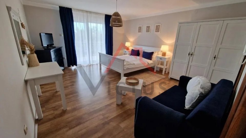 CRIKVENICA - 2 bedrooms, apartment with balcony and sea view, 101 m2