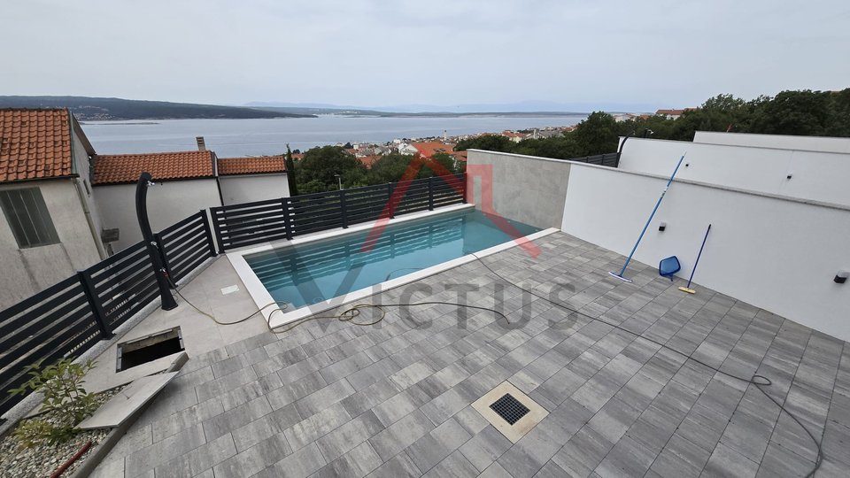 CRIKVENICA - 2 bedrooms + bathroom, new building with swimming pool and garden