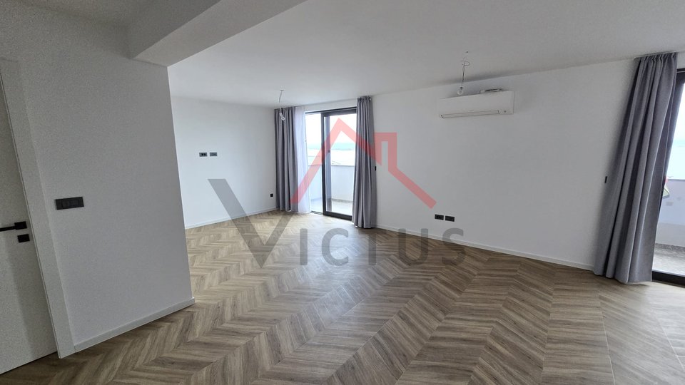 CRIKVENICA - 2 Schlafzimmer, Wohnung in einem neuen Gebäude in der Nähe des Meeres, 86 m2