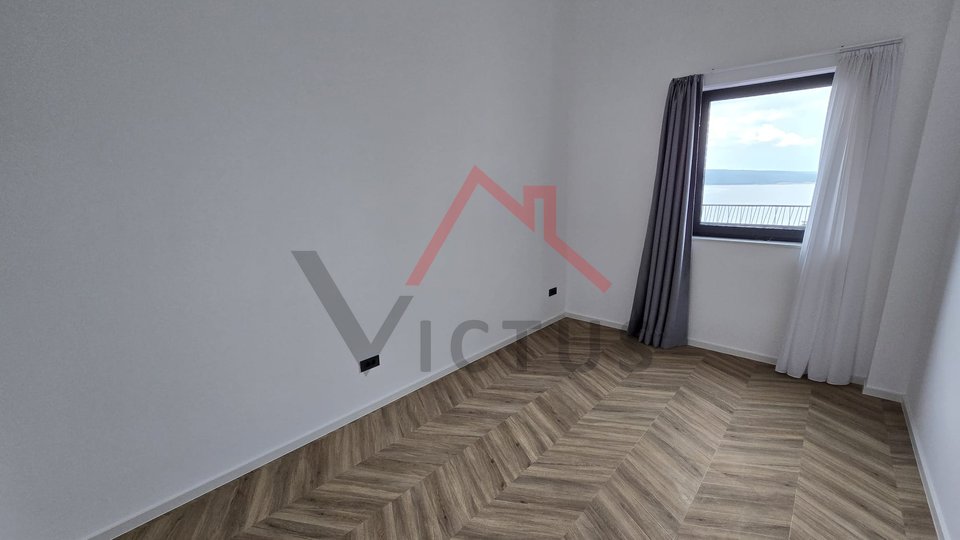 CRIKVENICA - 2 Schlafzimmer, Wohnung in einem neuen Gebäude in der Nähe des Meeres, 80 m2