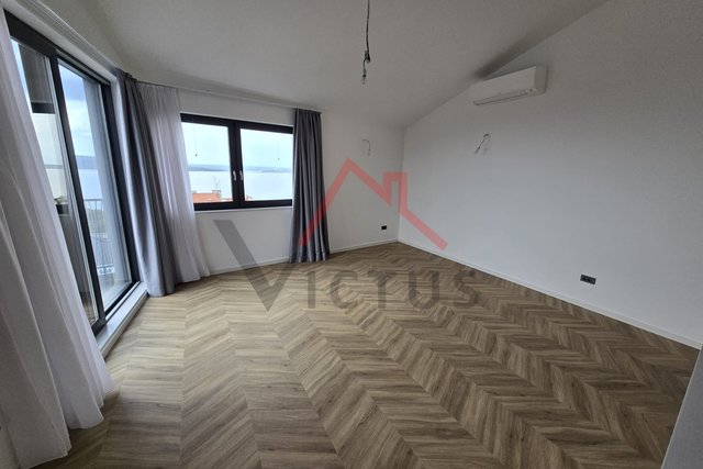 CRIKVENICA - 2S+DB, stan u novogradnji s prostranom terasom, 80 m2