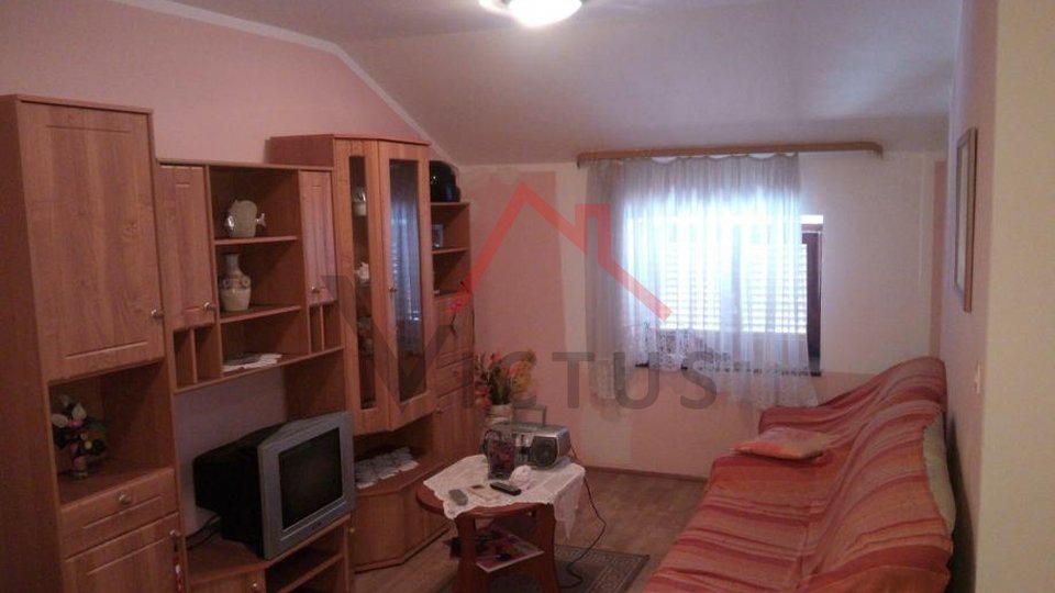 CRIKVENICA - 1 camera da letto + bagno, appartamento in centro, 34 m2