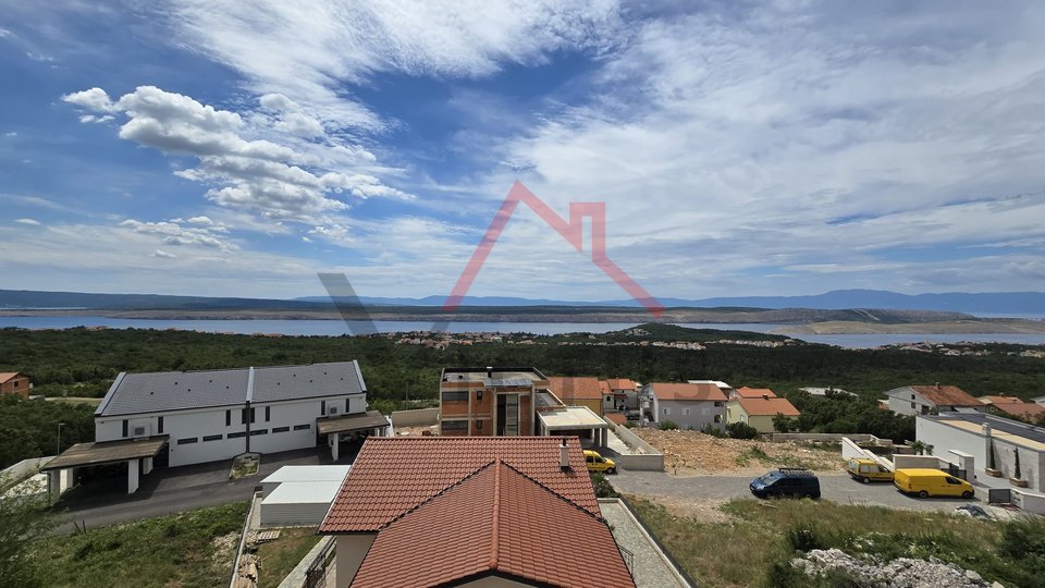 JADRANOVO - 2 camere da letto + bagno, appartamento con due posti auto e vista mare aperta, 73 m2