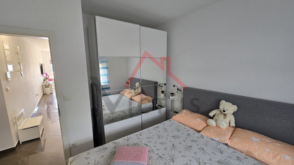 JADRANOVO - 1 Schlafzimmer + Badezimmer, Apartment mit offenem Meerblick und Parkplatz