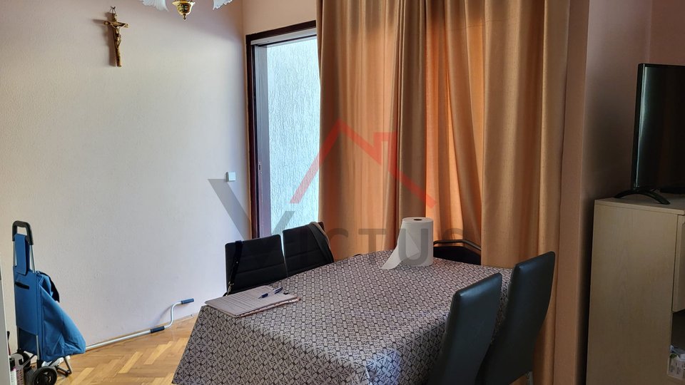 CRIKVENICA - 1 Schlafzimmer + Badezimmer, Wohnung im Erdgeschoss, 47 m2