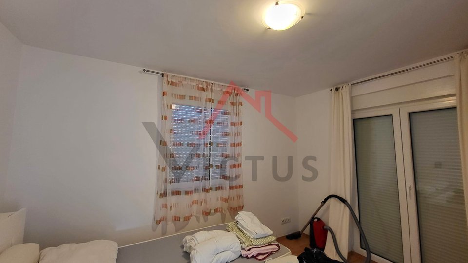 CRIKVENICA - 2 bedrooms, apartment with sea view, 70 m2