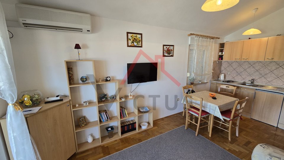 CRIKVENICA - 1 camera da letto + bagno, appartamento con vista mare, 34 m2