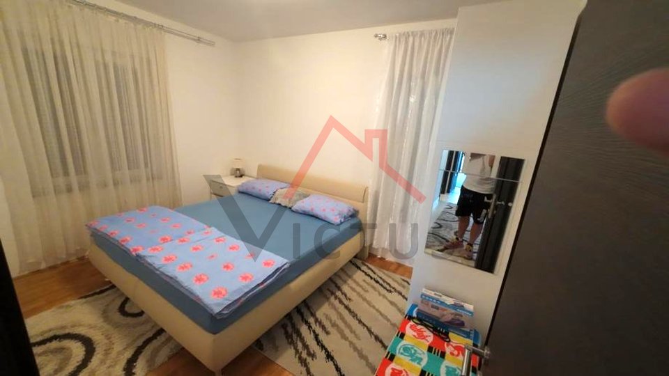 CRIKVENICA - 2 Schlafzimmer, Wohnung mit Balkon, 54 m2