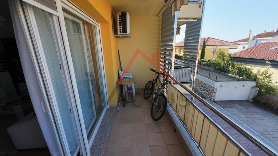 CRIKVENICA - 2 camere da letto, appartamento con balcone, 54 m2