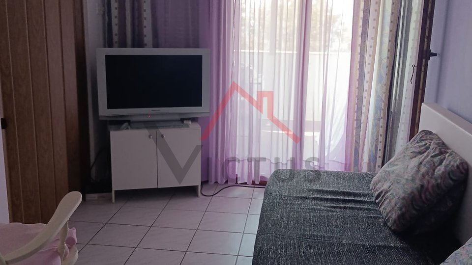 CRIKVENICA smaller apartment, great location