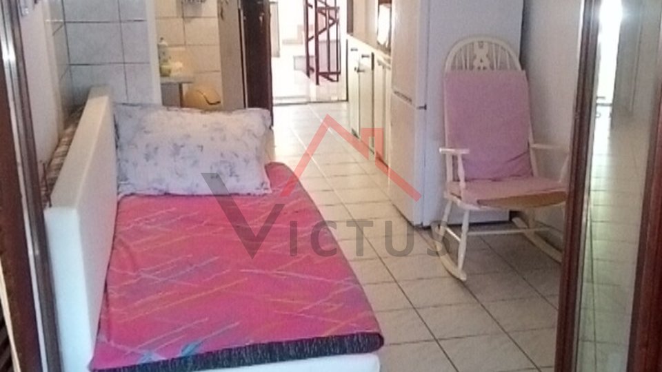 CRIKVENICA smaller apartment, great location