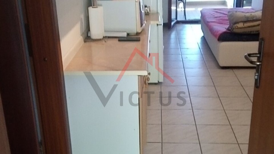 CRIKVENICA smaller apartment, great location