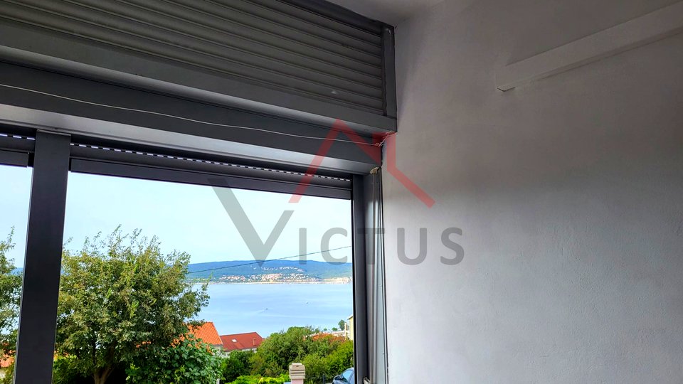 CRIKVENICA smaller apartment, great location