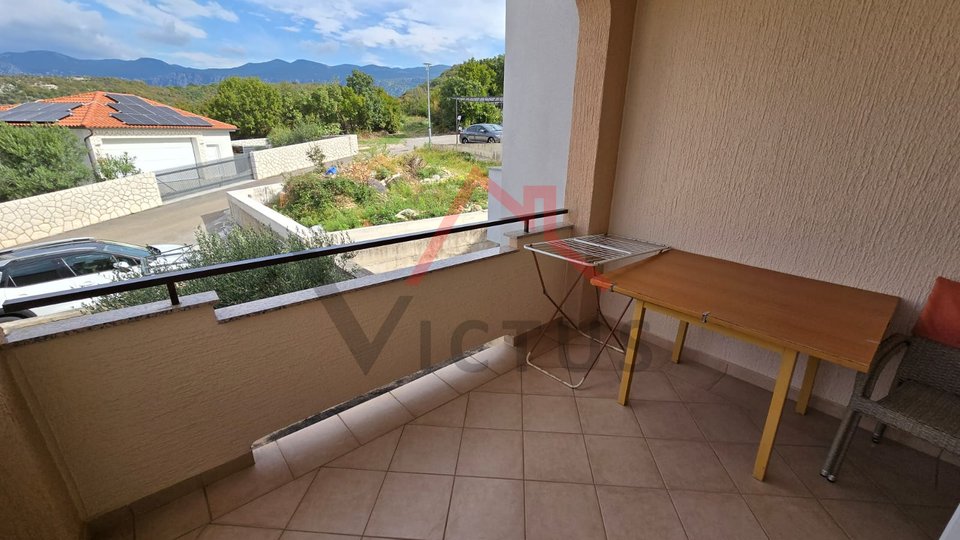 CRIKVENICA - House with 4 apartments and garage