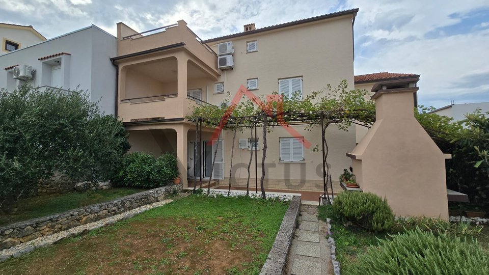 CRIKVENICA - Casa con 4 appartamenti e garage