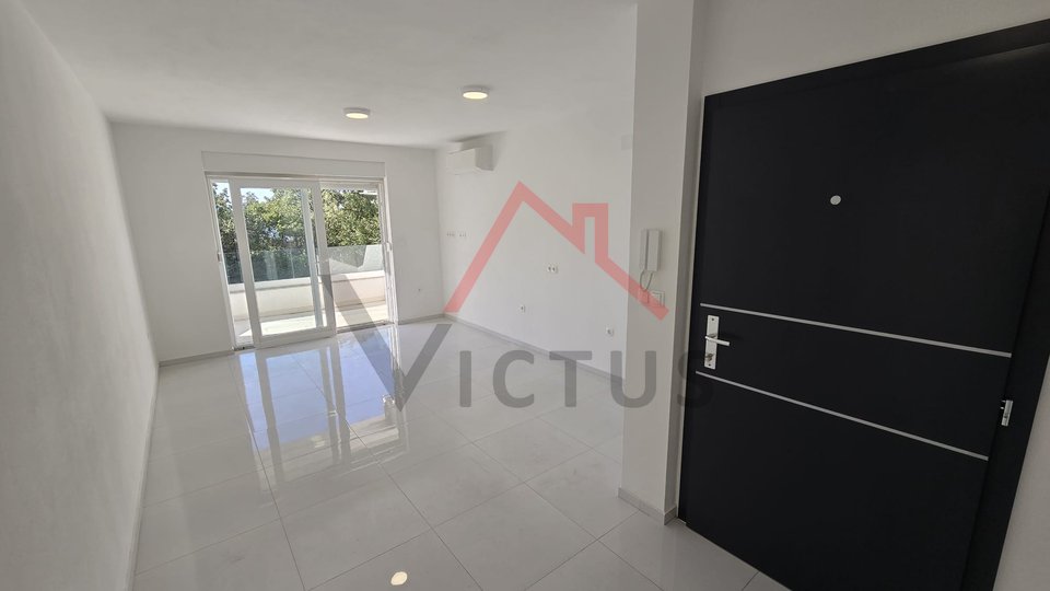 CRIKVENICA - 2 camere da letto + bagno, appartamento in nuova costruzione, a 150 metri dal mare, 54 m2