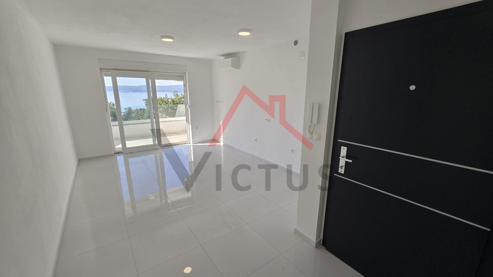 CRIKVENICA - Two-story apartment in a new building, 150 meters from the sea, 106 m2