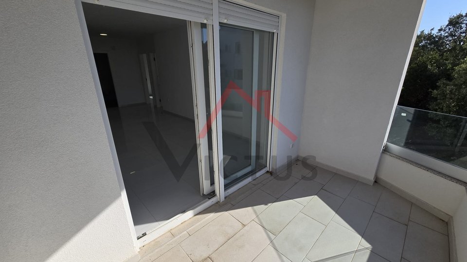 CRIKVENICA - Two-story apartment in a new building, 150 meters from the sea, 106 m2