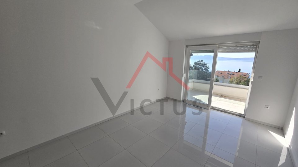 CRIKVENICA - Two-story apartment in a new building, 150 meters from the sea, 106 m2