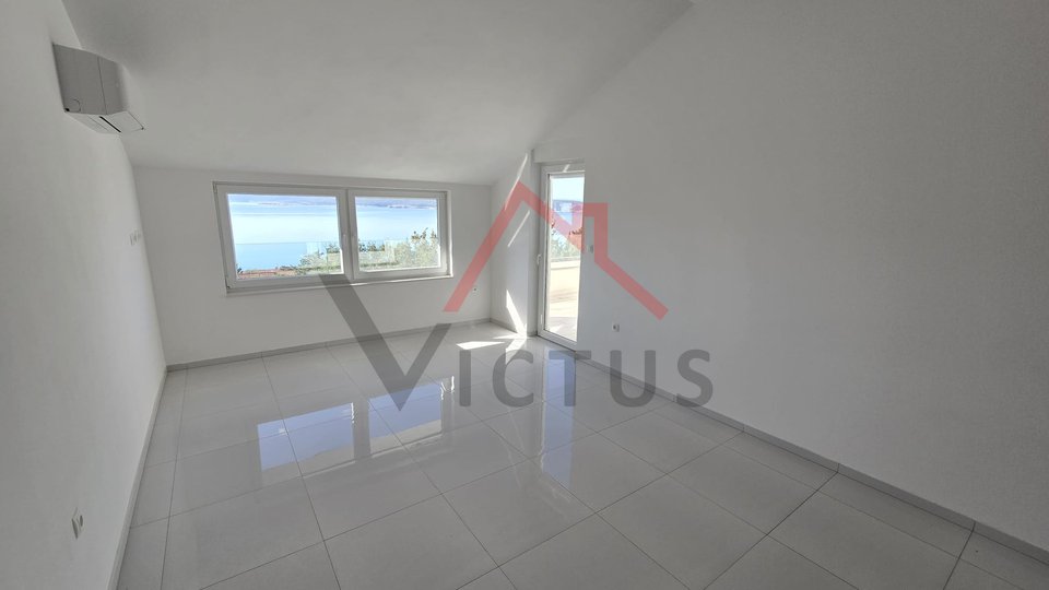 CRIKVENICA - Two-story apartment in a new building, 150 meters from the sea, 121 m2